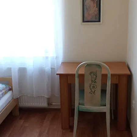 U Lázní - Pro Nenáročné Inn *